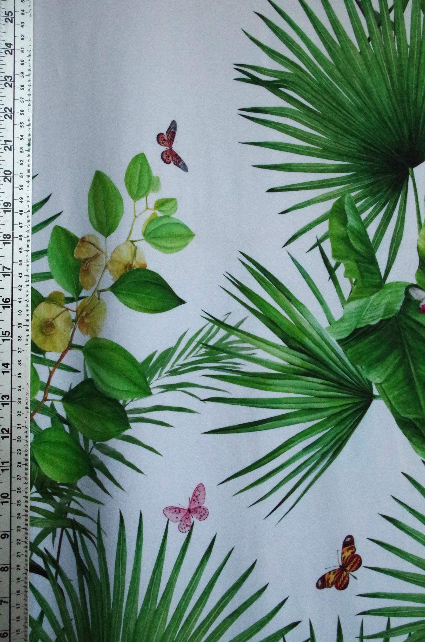 Panneau de tissu Stenzo 100 % coton Oeko-Tex - Girafe dans des feuilles sur fond blanc - 152 x 119 cm