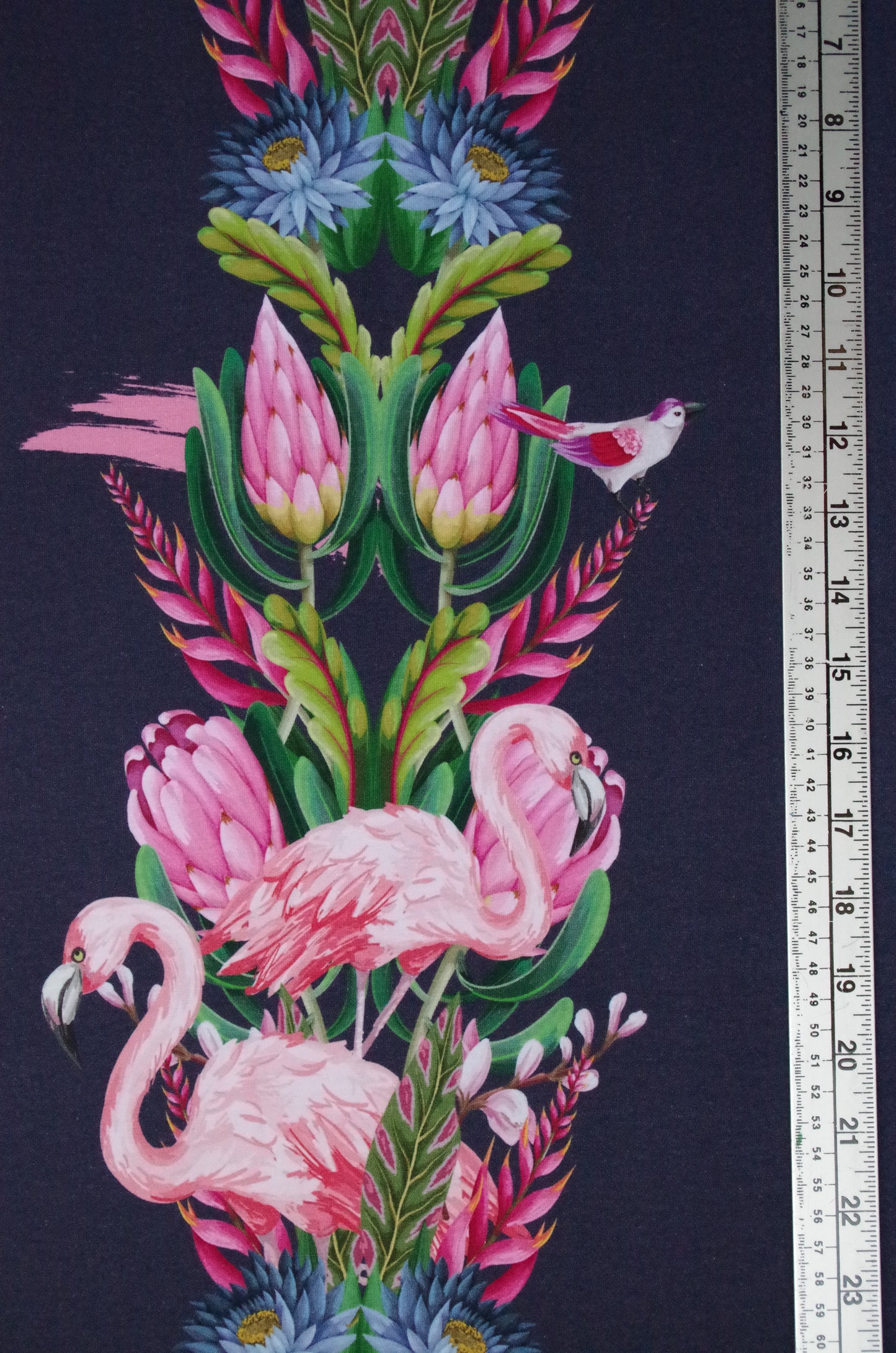 Panneau en tissu Stenzo 100 % coton Oeko-Tex - Flamant rose sur bleu marine - 152 x 119 cm