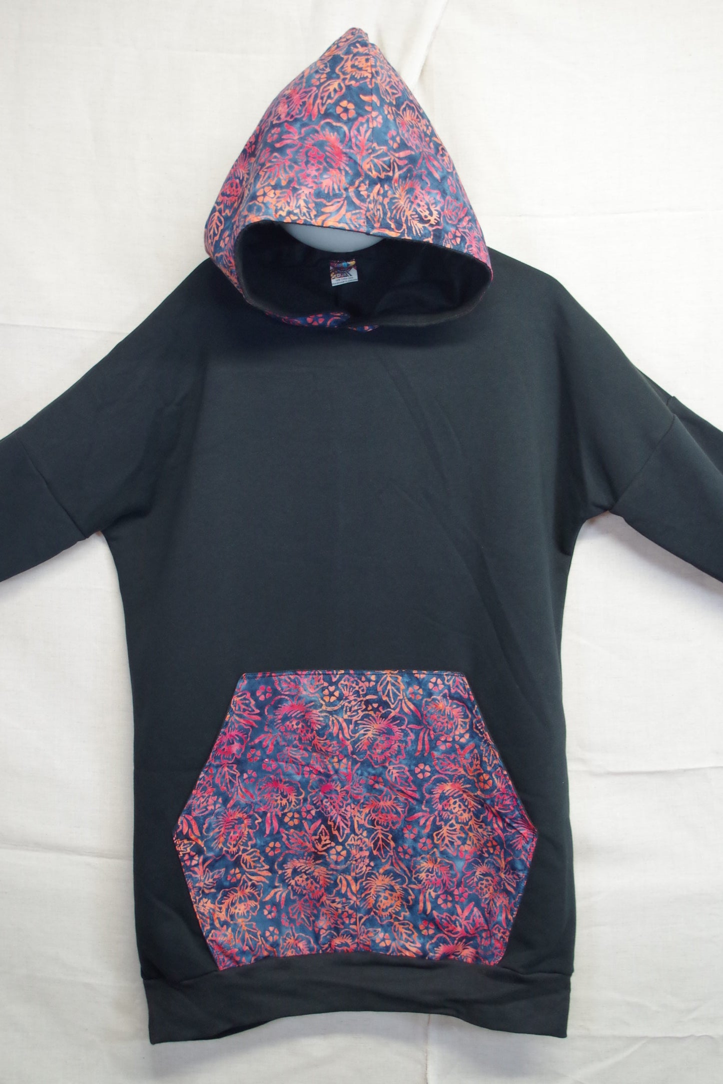 XL Black Batik Hoodie - Heavy Sweatshirt Cotton