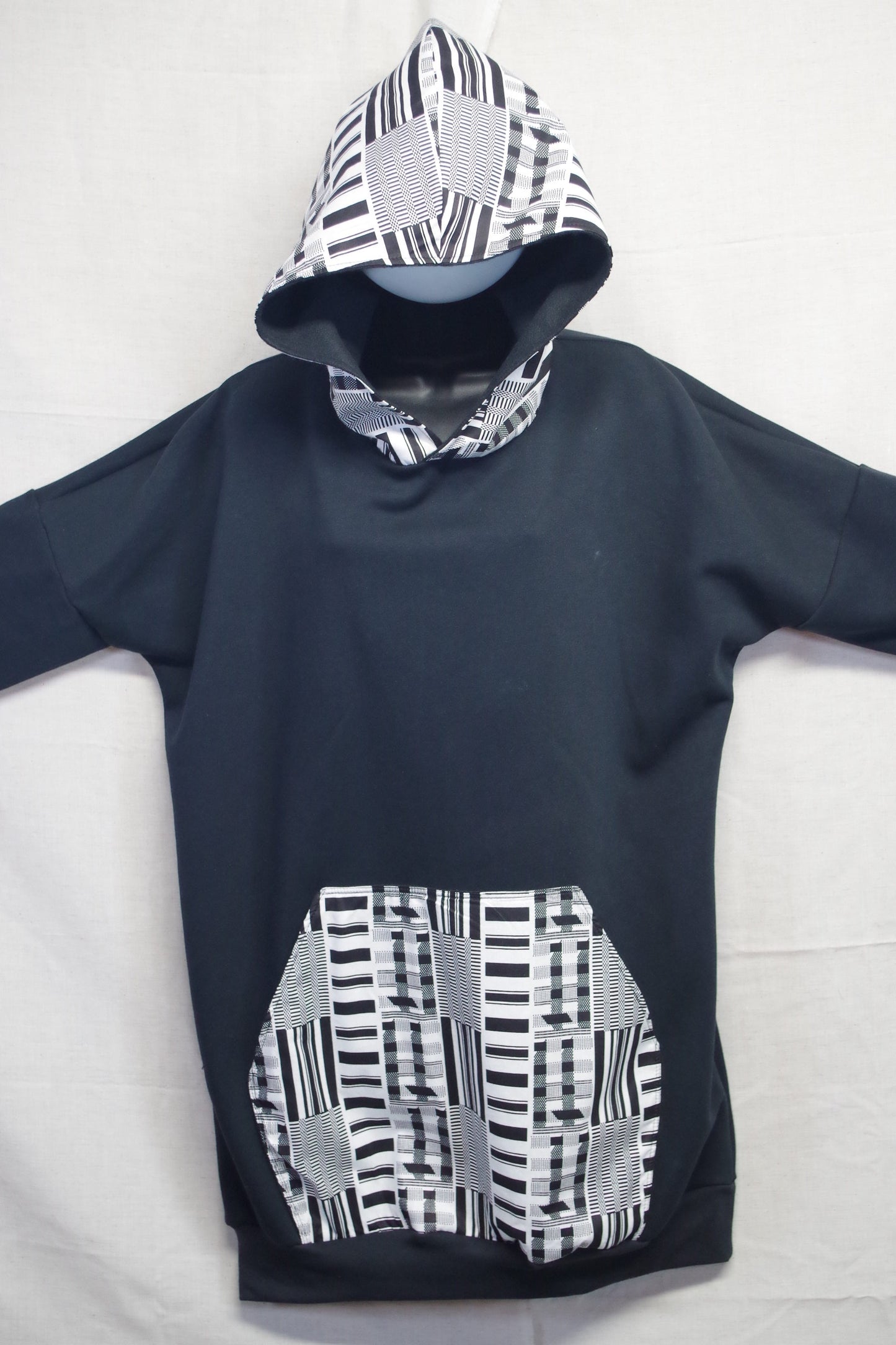 XL Black and White Long Hoodie- Heavy Sweatshirt Cotton